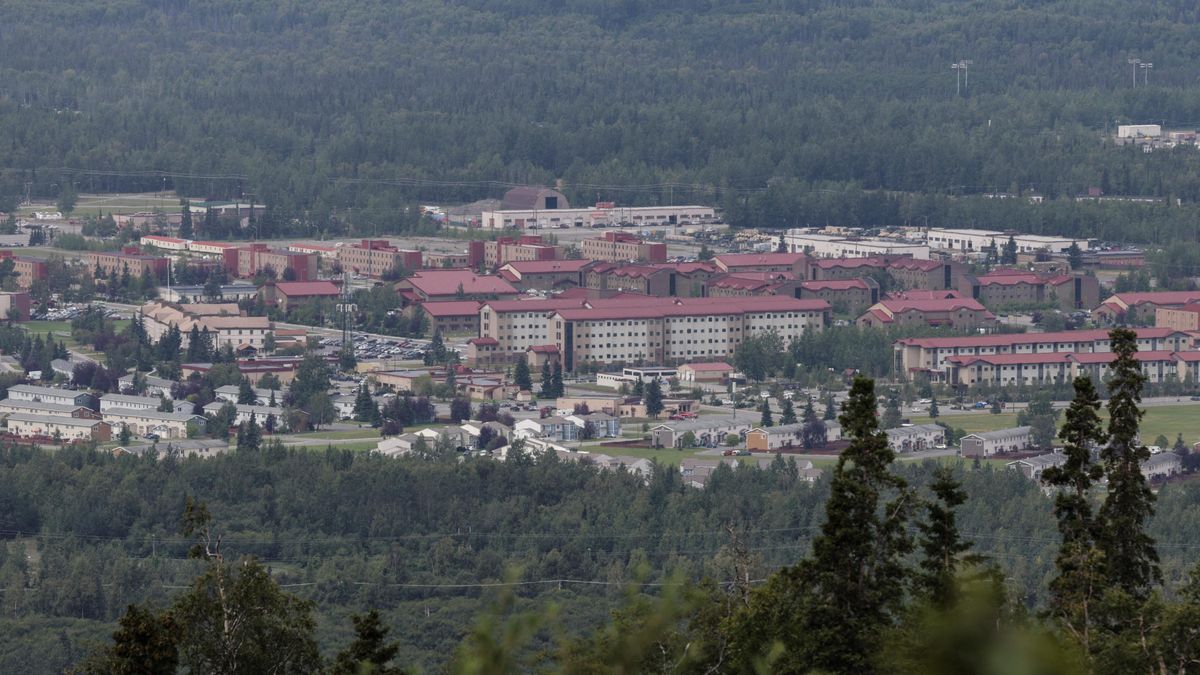 Summit na Aljašce odstartuje jednáním Putina a Trumpa mezi čtyřma očima
